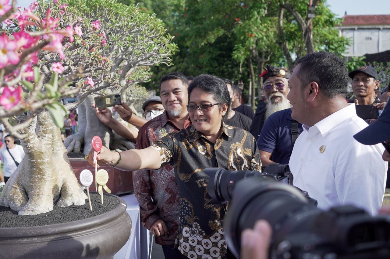 podiumnews.com-Giri Prasta: Potensi Ekonomi Bonsai Menjanjikan